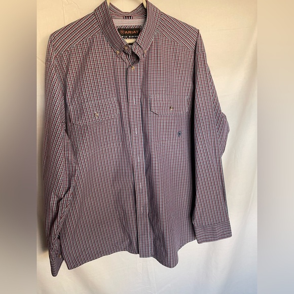 Ariat Other - Ariat men’s long sleeve Checkered Shirt - Red and Blue pro series